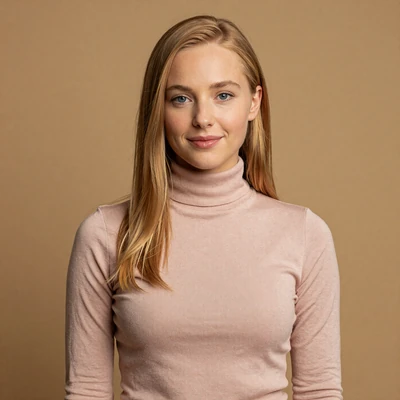 Verified size queen dating site member Riley with a soft confident smile